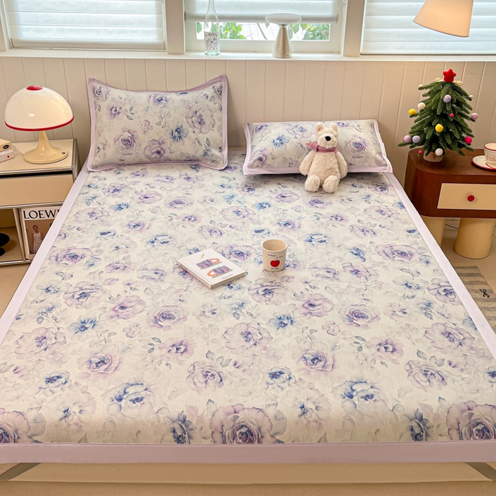 91家纺网 家纺一手货源 找家纺 小叮当家纺仓储工厂店 2025新款A类小清新卡通高品质冰藤印花床席款凉席席子-床席款 冰藤席-繁华朵朵