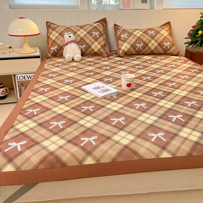 91家纺网 家纺一手货源 找家纺 小叮当家纺仓储工厂店 2025新款A类小清新卡通高品质冰藤印花床席款凉席席子-床席款 冰藤席-复古蝴蝶结