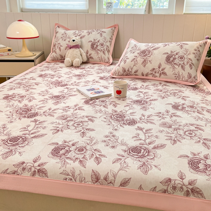 91家纺网 家纺一手货源 找家纺 小叮当家纺仓储工厂店 2025新款A类小清新卡通高品质冰藤印花床席款凉席席子-床席款 冰藤席-古韵花香