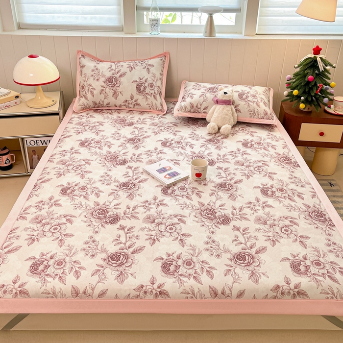 91家纺网 家纺一手货源 找家纺 小叮当家纺仓储工厂店 2025新款A类小清新卡通高品质冰藤印花床席款凉席席子-床席款 冰藤席-古韵花香