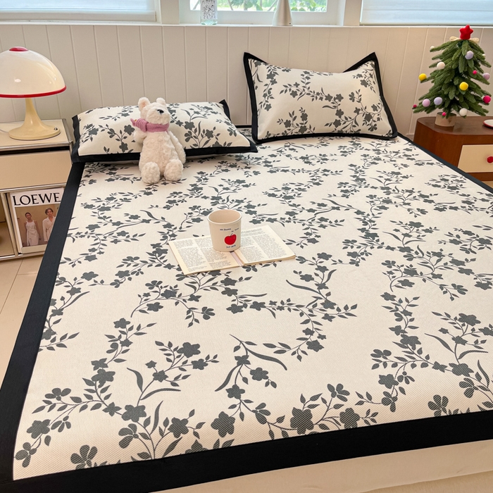 91家纺网 家纺一手货源 找家纺 小叮当家纺仓储工厂店 2025新款A类小清新卡通高品质冰藤印花床席款凉席席子-床席款 冰藤席-花间语