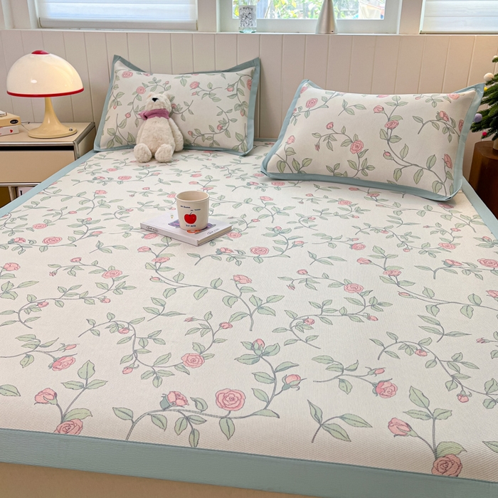 91家纺网 家纺一手货源 找家纺 小叮当家纺仓储工厂店 2025新款A类小清新卡通高品质冰藤印花床席款凉席席子-床席款 冰藤席-花枝