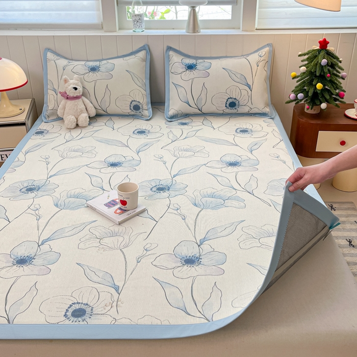 91家纺网 家纺一手货源 找家纺 小叮当家纺仓储工厂店 2025新款A类小清新卡通高品质冰藤印花床席款凉席席子-床席款 冰藤席-蓝梦里