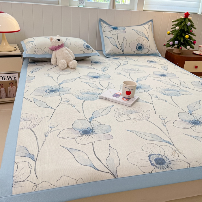 91家纺网 家纺一手货源 找家纺 小叮当家纺仓储工厂店 2025新款A类小清新卡通高品质冰藤印花床席款凉席席子-床席款 冰藤席-蓝梦里