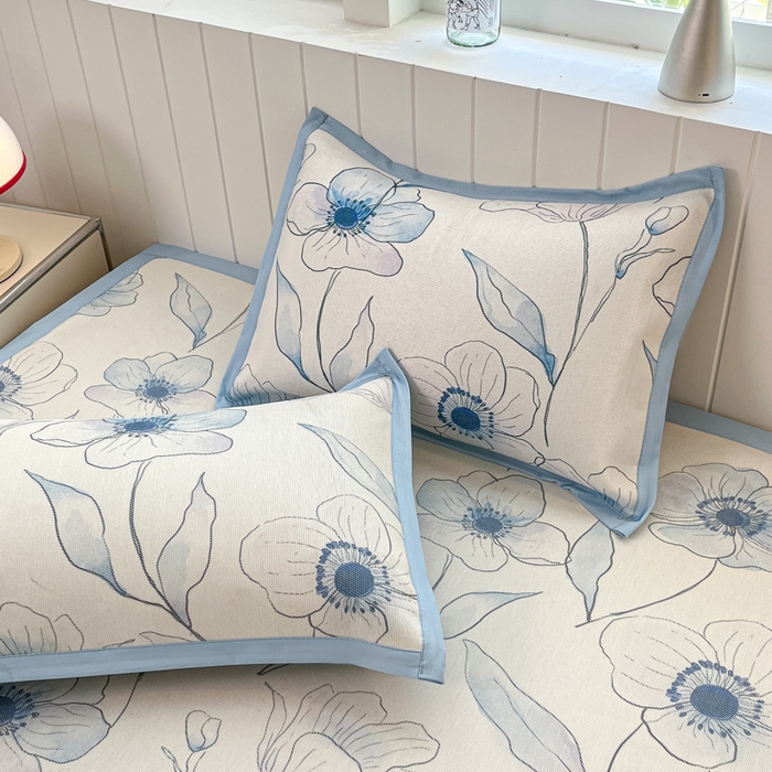 91家纺网 家纺一手货源 找家纺 小叮当家纺仓储工厂店 2025新款A类小清新卡通高品质冰藤印花床席款凉席席子-床席款 冰藤席-蓝梦里