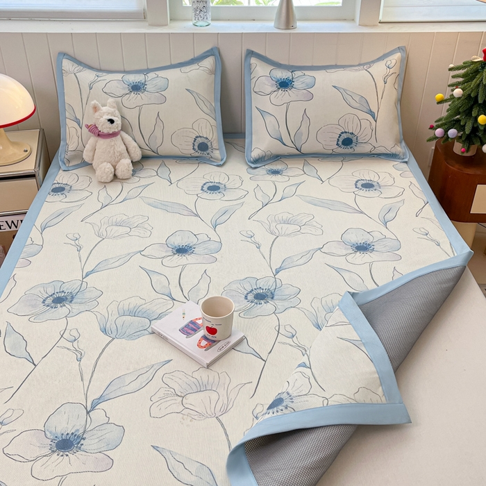 91家纺网 家纺一手货源 找家纺 小叮当家纺仓储工厂店 2025新款A类小清新卡通高品质冰藤印花床席款凉席席子-床席款 冰藤席-蓝梦里