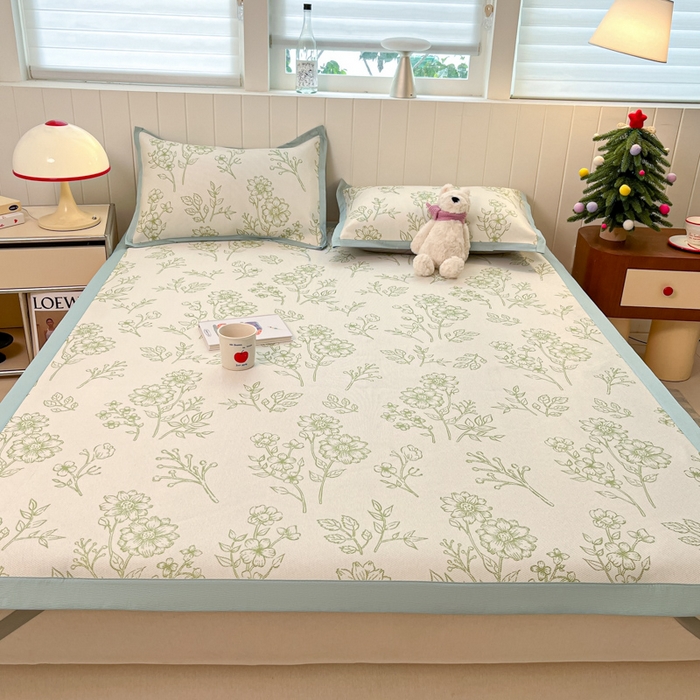 91家纺网 家纺一手货源 找家纺 小叮当家纺仓储工厂店 2025新款A类小清新卡通高品质冰藤印花床席款凉席席子-床席款 冰藤席-绿意