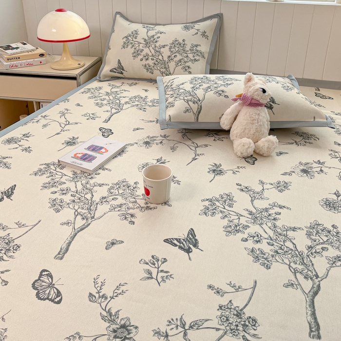 91家纺网 家纺一手货源 找家纺 小叮当家纺仓储工厂店 2025新款A类小清新卡通高品质冰藤印花床席款凉席席子-床席款 冰藤席-梦蝶