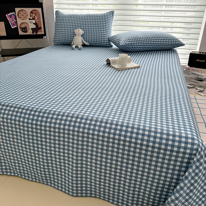 91家纺网 家纺一手货源 找家纺 十一家居 2025年新款ins无印风A类云朵亲肤水洗棉单床单——眠语系列 蓝小格