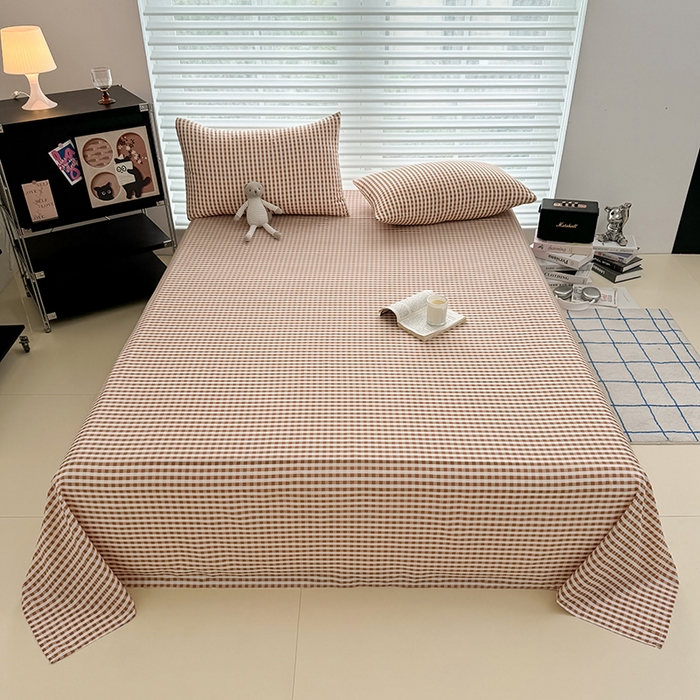 91家纺网 家纺一手货源 找家纺 十一家居 2025年新款ins无印风A类云朵亲肤水洗棉单床单——眠语系列 豆沙小格