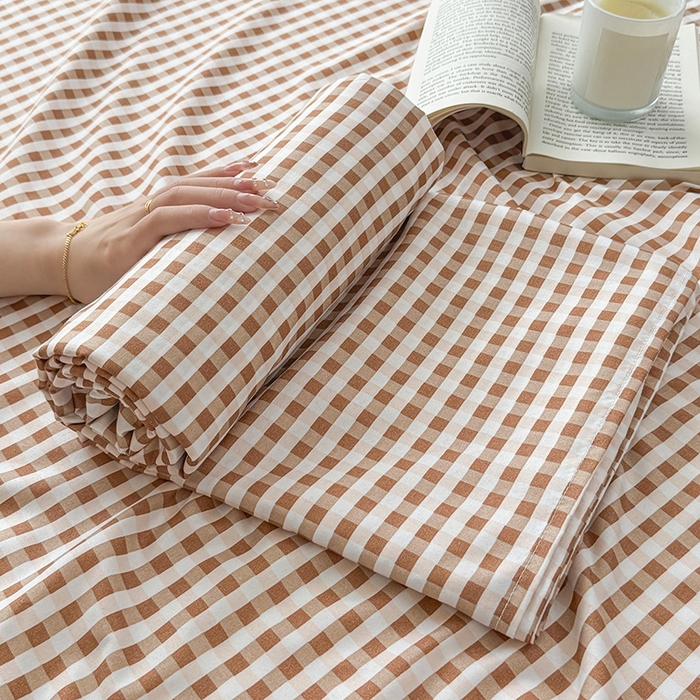 91家纺网 家纺一手货源 找家纺 十一家居 2025年新款ins无印风A类云朵亲肤水洗棉单床单——眠语系列 豆沙小格