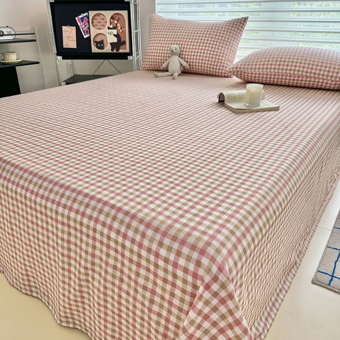 91家纺网 家纺一手货源 找家纺 十一家居 2025年新款ins无印风A类云朵亲肤水洗棉单床单——眠语系列 粉咖小格