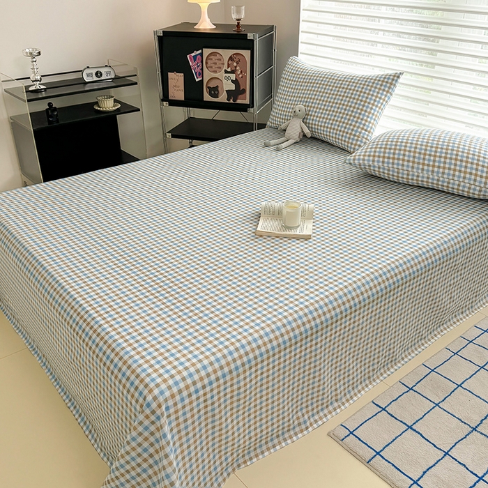 91家纺网 家纺一手货源 找家纺 十一家居 2025年新款ins无印风A类云朵亲肤水洗棉单床单——眠语系列 蓝咖小格