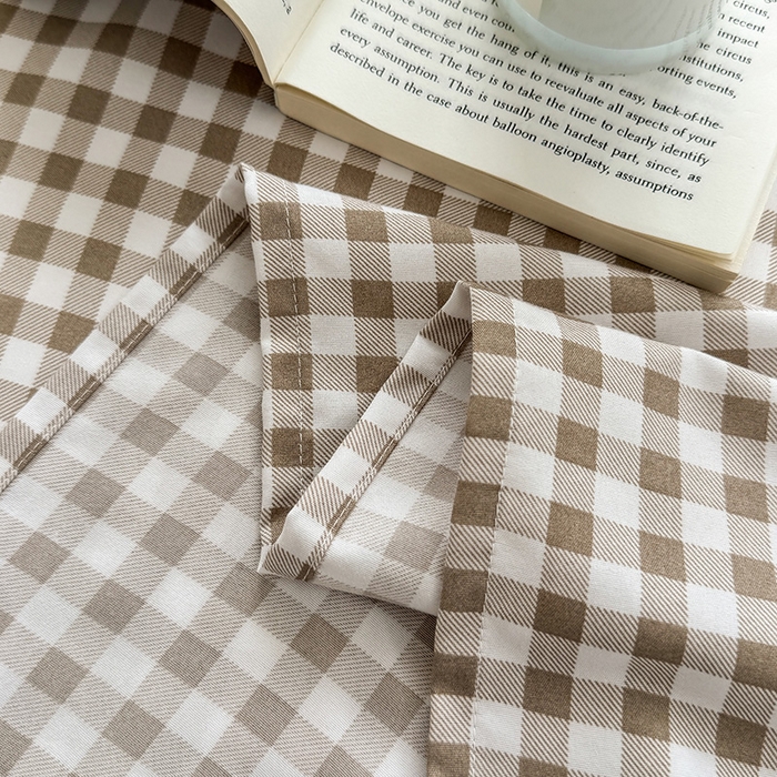 91家纺网 家纺一手货源 找家纺 十一家居 2025年新款ins无印风A类云朵亲肤水洗棉单床单——眠语系列 奶咖小格