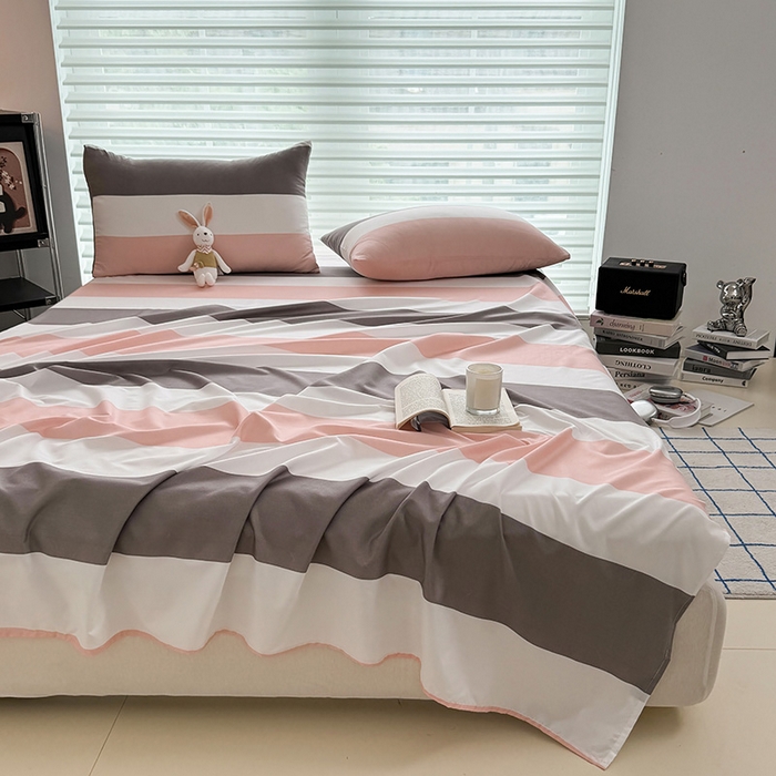 91家纺网 家纺一手货源 找家纺 十一家居 2025年新款ins无印风A类云朵亲肤水洗棉单床单——眠语系列 桃灰格