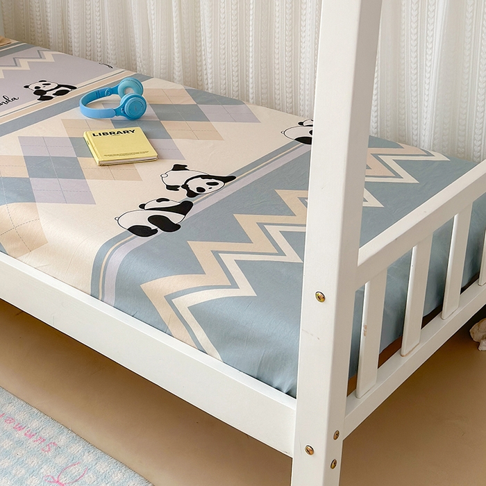 91家纺网 家纺一手货源 找家纺 拾物记 2025新款A类全棉纯棉棉印花学生床笠床笠单件单床笠 调皮熊猫