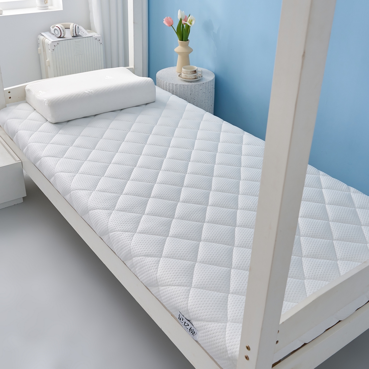 91家纺网 家纺一手货源 找家纺 （总）时奥家纺 2025新款元气记忆棉活套绗绣款床垫-学生款