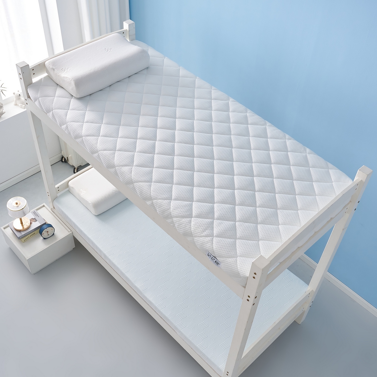 91家纺网 家纺一手货源 找家纺 （总）时奥家纺 2025新款元气记忆棉活套绗绣款床垫-学生款