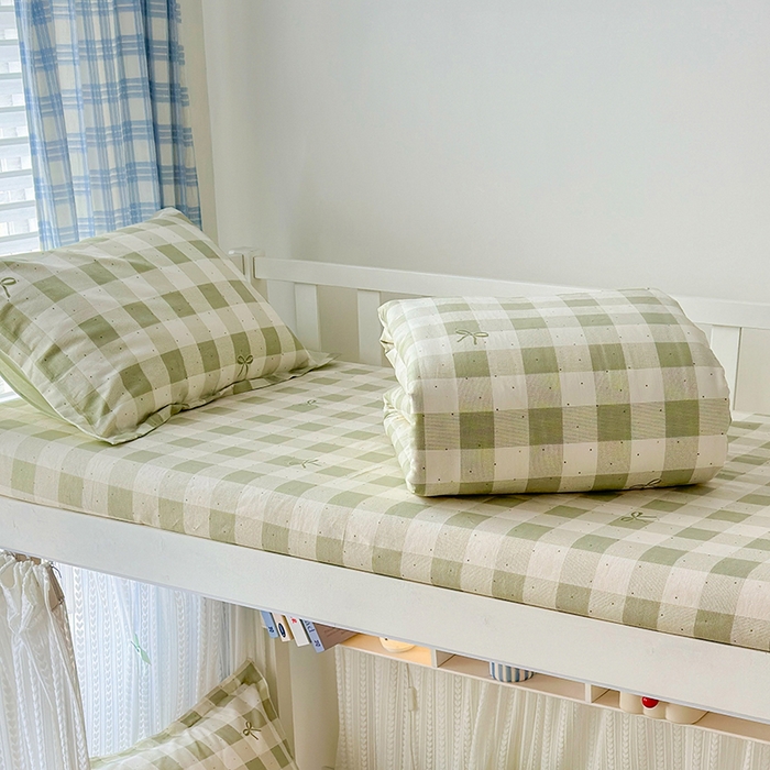 91家纺网 家纺一手货源 找家纺 拾物记 2025新款A类全棉纯棉棉印花学生床笠床笠单件单床笠 芥绿蝴蝶结