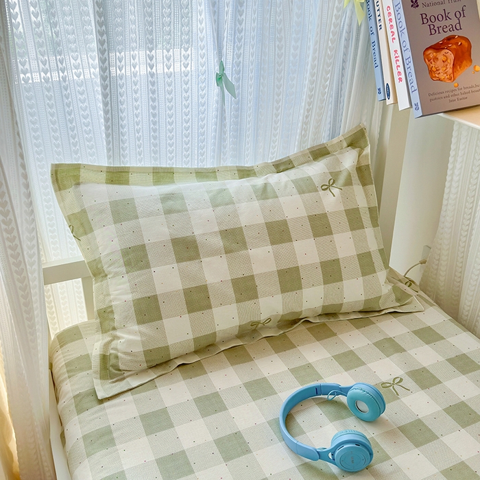 91家纺网 家纺一手货源 找家纺 拾物记 2025新款A类全棉纯棉棉印花学生床笠床笠单件单床笠 芥绿蝴蝶结