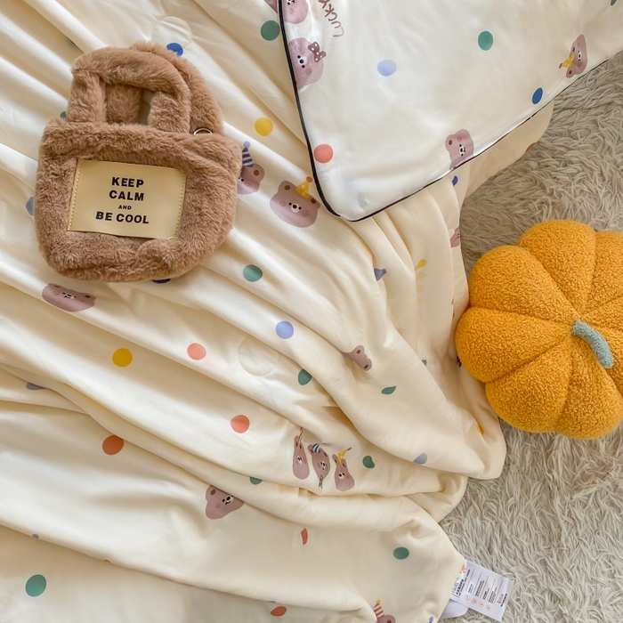 91家纺网 家纺一手货源 找家纺 小叮当家纺仓储工厂店 2025新款A类母婴级宝宝被子豆豆绒牛奶针织棉被子儿童豆豆被大豆被春秋被秋冬被 牛奶针织被-波点小熊