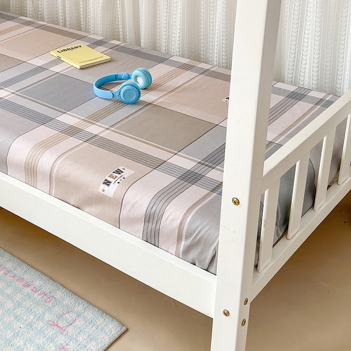 91家纺网 家纺一手货源 找家纺 拾物记 2025新款A类全棉纯棉棉印花学生床笠床笠单件单床笠 时尚之都