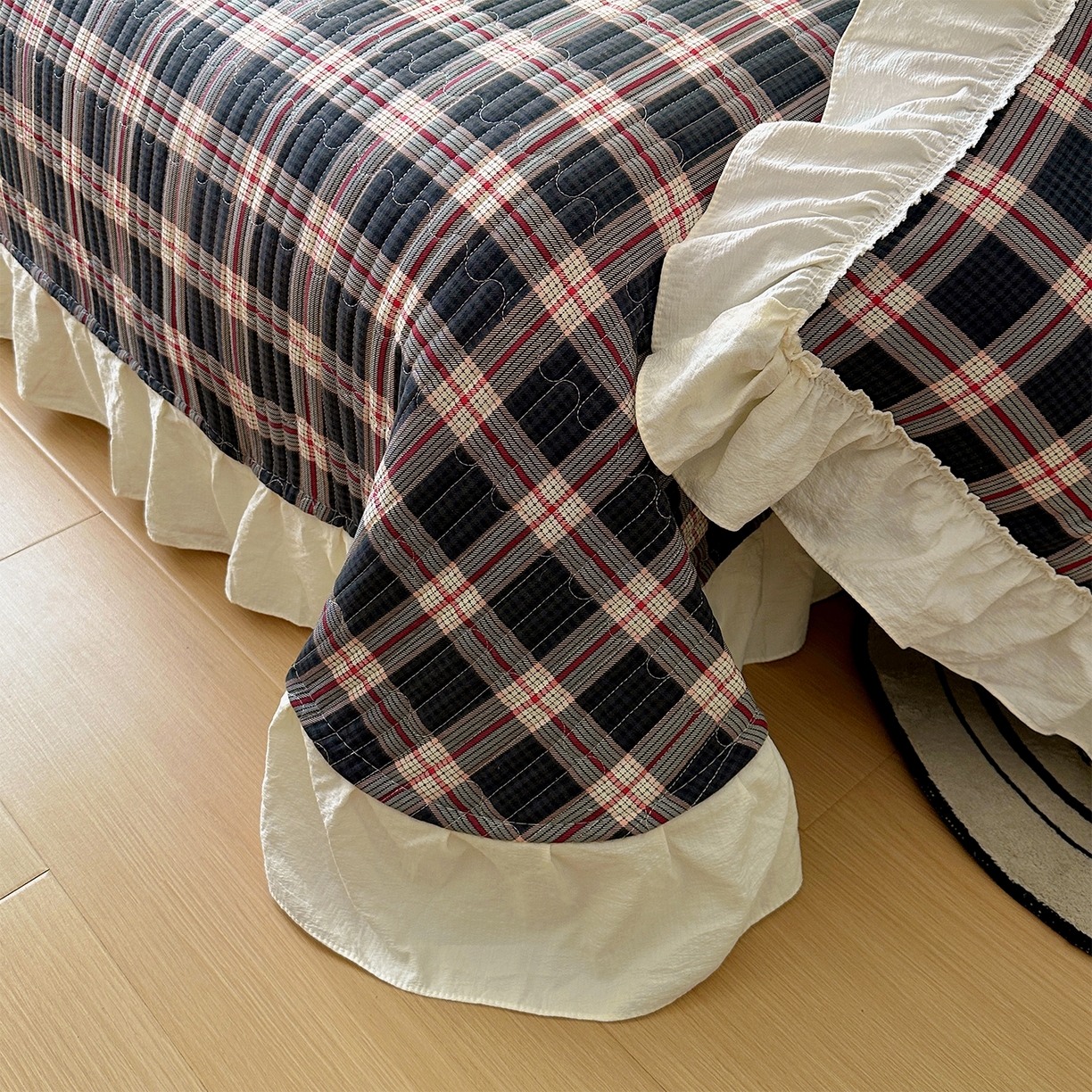 91家纺网 家纺一手货源 找家纺 美梦家纺2025新款皱皱纱花边被套床盖四件套 幻夜