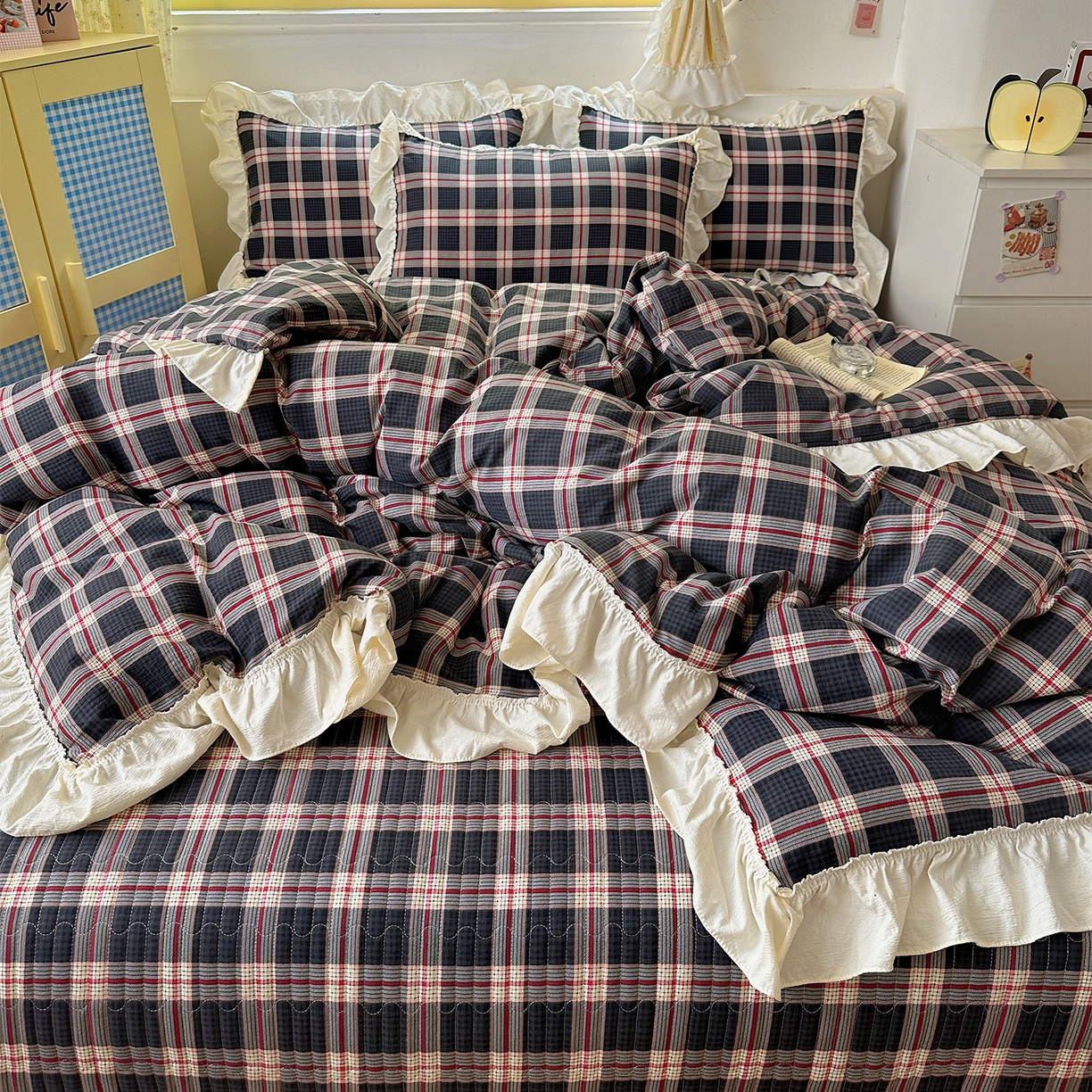 91家纺网 家纺一手货源 找家纺 美梦家纺2025新款皱皱纱花边被套床盖四件套 幻夜