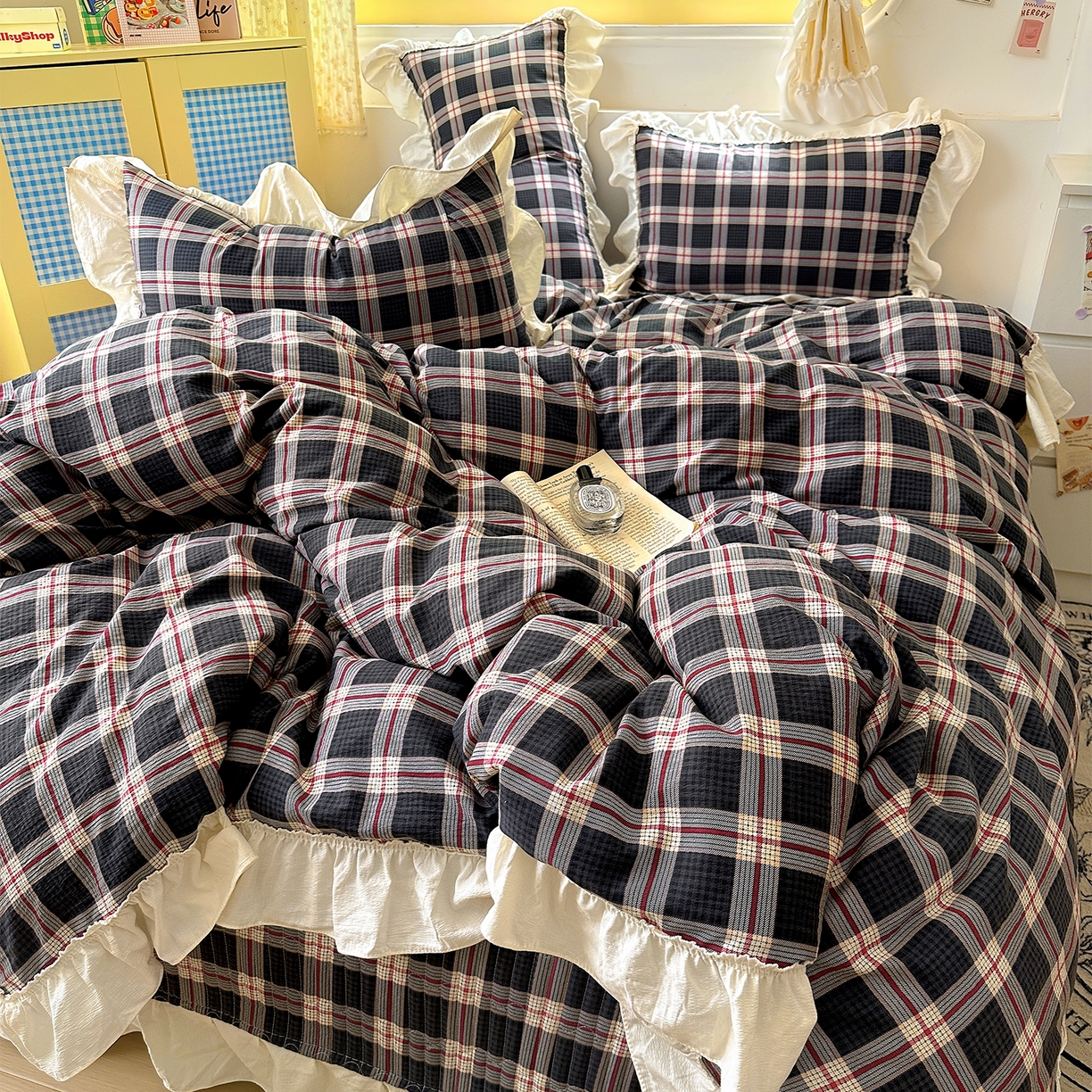 91家纺网 家纺一手货源 找家纺 美梦家纺2025新款皱皱纱花边被套床盖四件套 幻夜