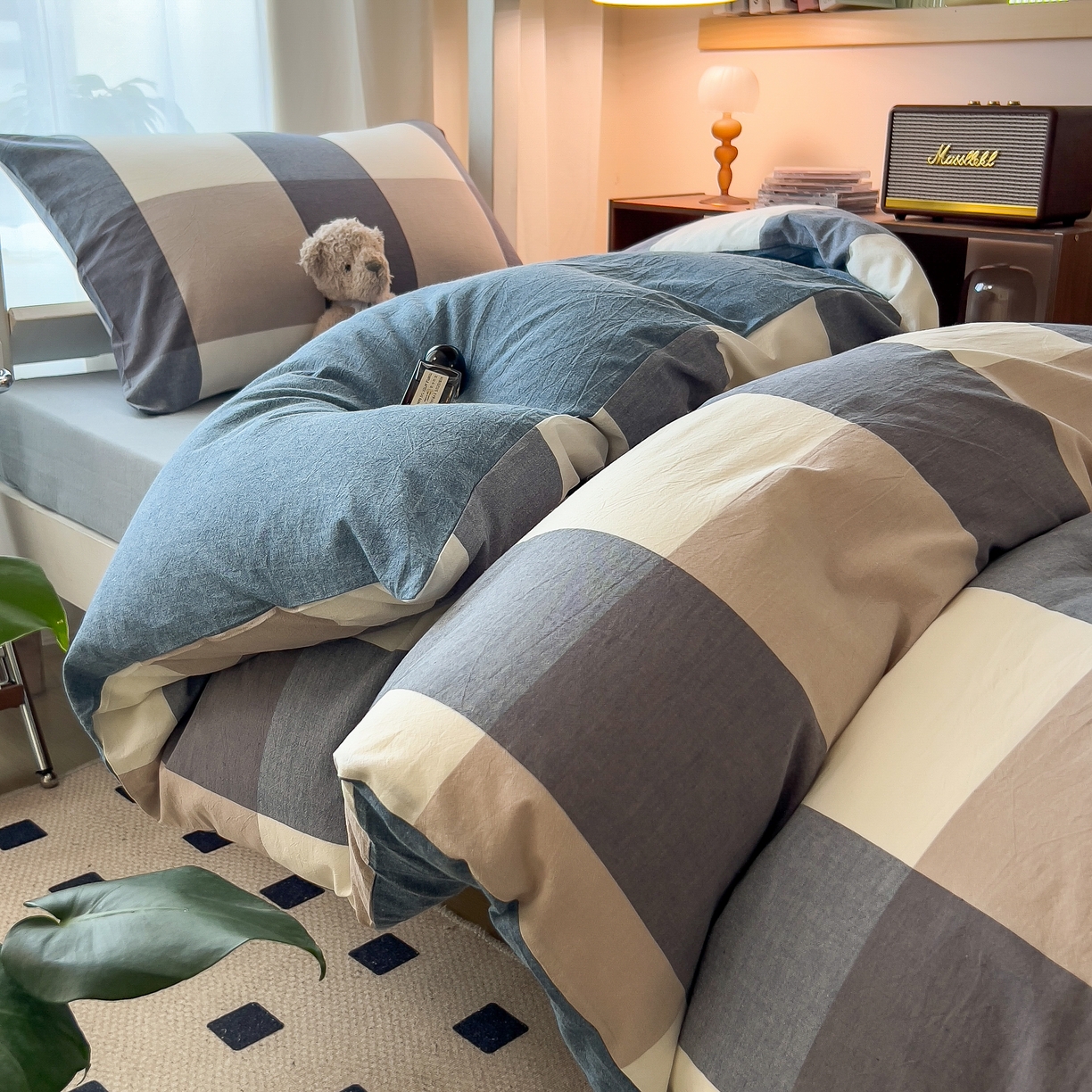 91家纺网 家纺一手货源 找家纺 宝士康家纺 2025春夏新款简约水洗棉学生三件套宿舍三件套上下铺三件套套件学生六件套套件（床单款） 深蓝大格