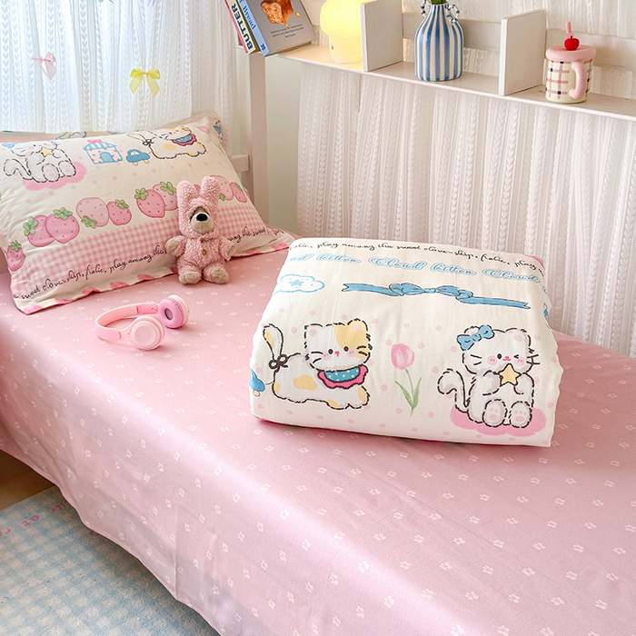 91家纺网 家纺一手货源 找家纺 拾物记 2025新款A类全棉纯棉棉印花学生宿舍三件套上下铺三件套-第二批 叮当奶猫