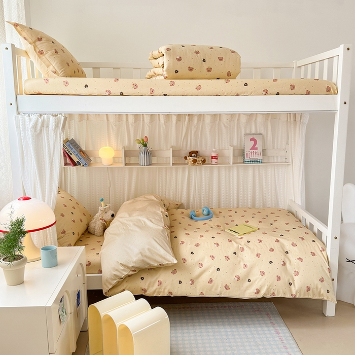 91家纺网 家纺一手货源 找家纺 拾物记 2025新款A类全棉纯棉棉印花学生宿舍三件套上下铺三件套-第二批 皇家学院-黄