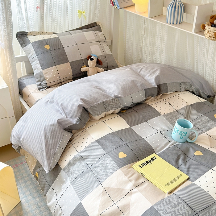 91家纺网 家纺一手货源 找家纺 拾物记 2025新款A类全棉纯棉棉印花学生宿舍三件套上下铺三件套-第二批 积木电台-咖