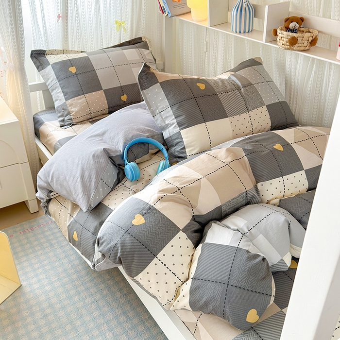 91家纺网 家纺一手货源 找家纺 拾物记 2025新款A类全棉纯棉棉印花学生宿舍三件套上下铺三件套-第二批 积木电台-咖