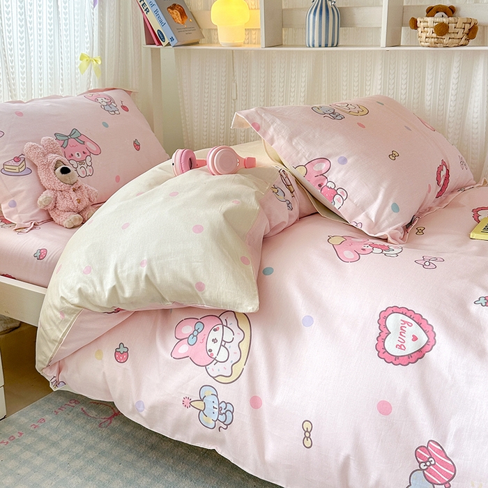 91家纺网 家纺一手货源 找家纺 拾物记 2025新款A类全棉纯棉棉印花学生宿舍三件套上下铺三件套-第二批 可乐贝儿