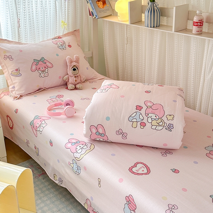 91家纺网 家纺一手货源 找家纺 拾物记 2025新款A类全棉纯棉棉印花学生宿舍三件套上下铺三件套-第二批 可乐贝儿