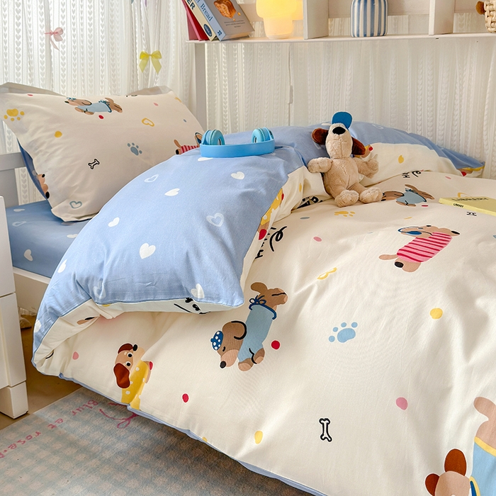 91家纺网 家纺一手货源 找家纺 拾物记 2025新款A类全棉纯棉棉印花学生宿舍三件套上下铺三件套-第二批 童趣蜜歌