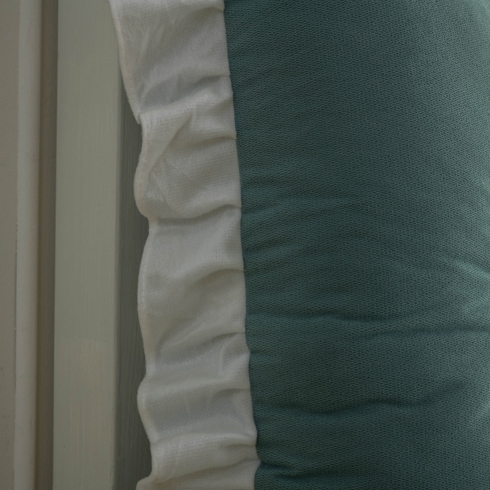 91家纺网 家纺一手货源 找家纺 一兰家纺 2025新款学生季床头靠垫床上护栏公主风靠枕床上抱枕护腰靠--花容系列 花容-水漾蓝