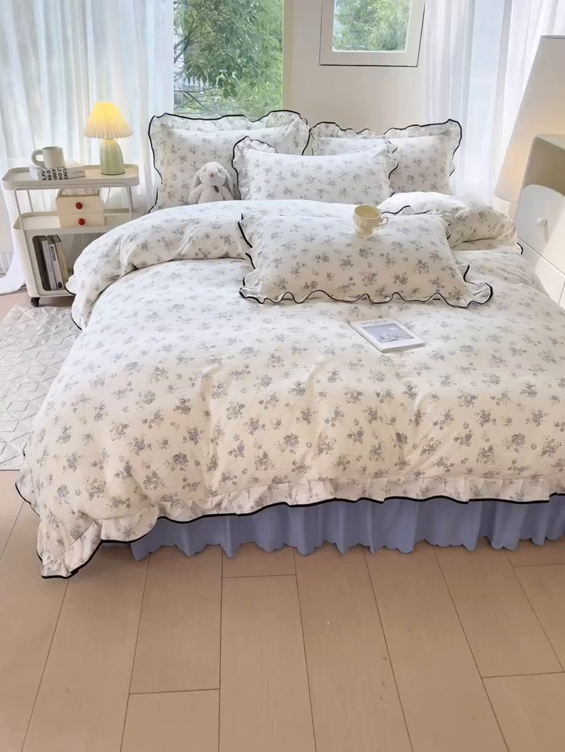 91家纺网 家纺一手货源 找家纺 上尚居 2025新款简约时尚木棉云感皱皱纱四件套 花季如梦