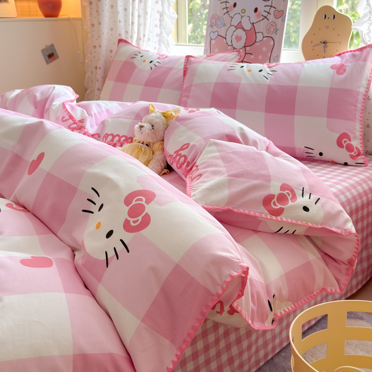 91家纺网 家纺一手货源 找家纺 （总）淑女公社家纺 2025春夏新款全棉纯棉正版三丽鸥KT猫系列四件套