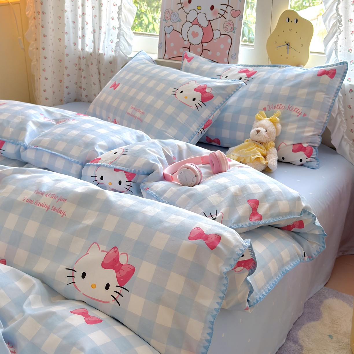 91家纺网 家纺一手货源 找家纺 淑女公社家纺 2025春夏新款全棉纯棉正版三丽鸥KT猫系列四件套 格子KT-蓝