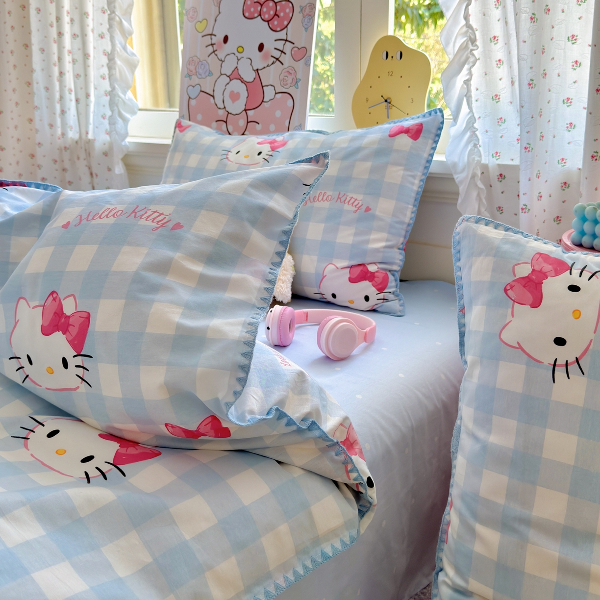 91家纺网 家纺一手货源 找家纺 淑女公社家纺 2025春夏新款全棉纯棉正版三丽鸥KT猫系列四件套 格子KT-蓝