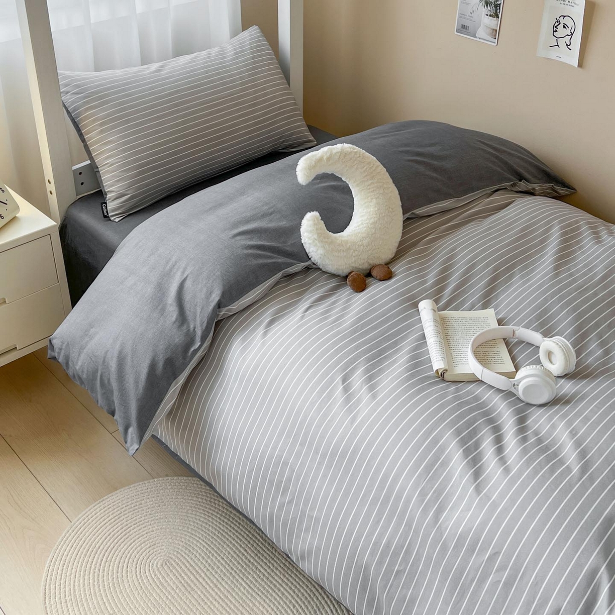 91家纺网 家纺一手货源 找家纺 涵宸2025新款全棉宿舍学生款三件套四件套 英伦-浅灰