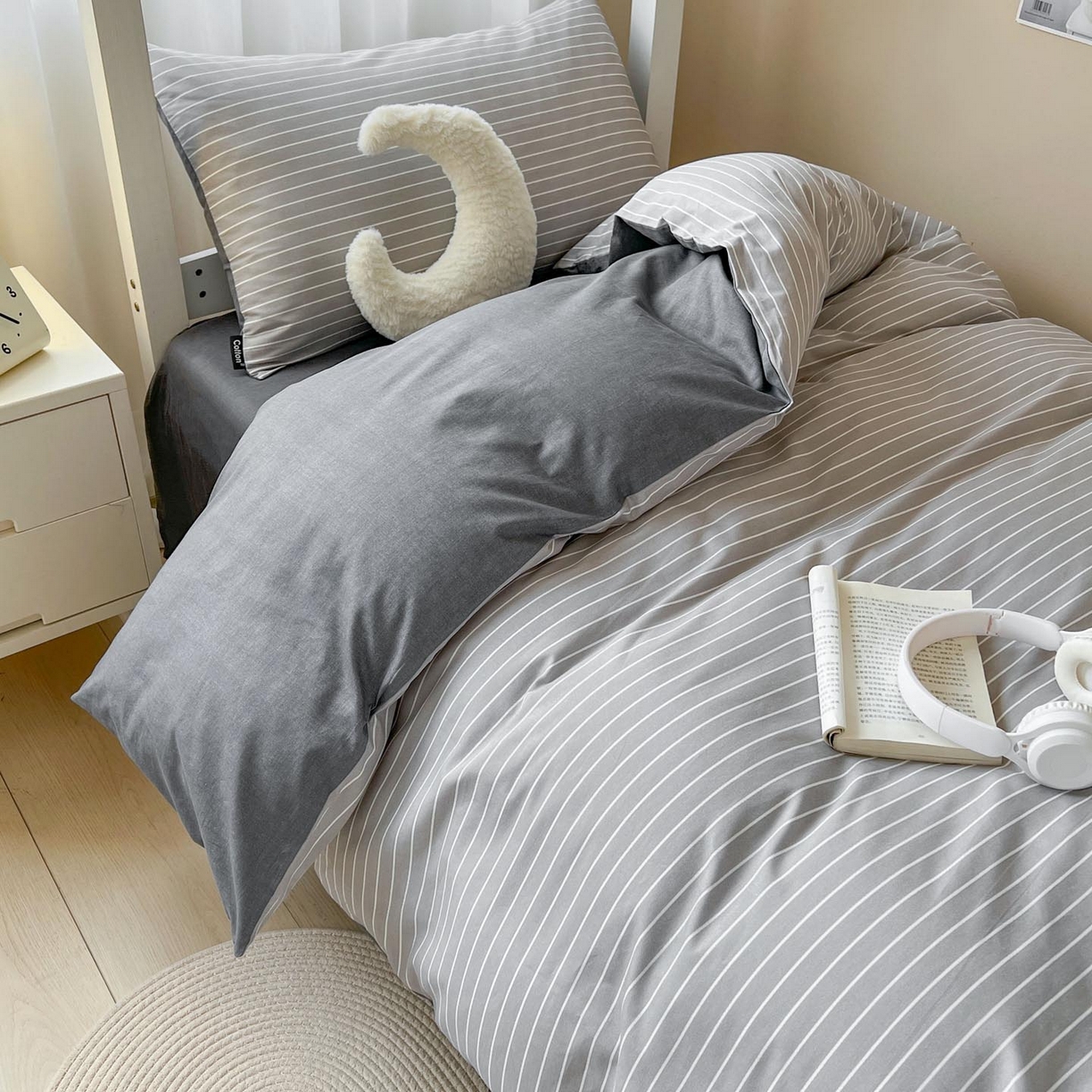 91家纺网 家纺一手货源 找家纺 涵宸2025新款全棉宿舍学生款三件套四件套 英伦-浅灰