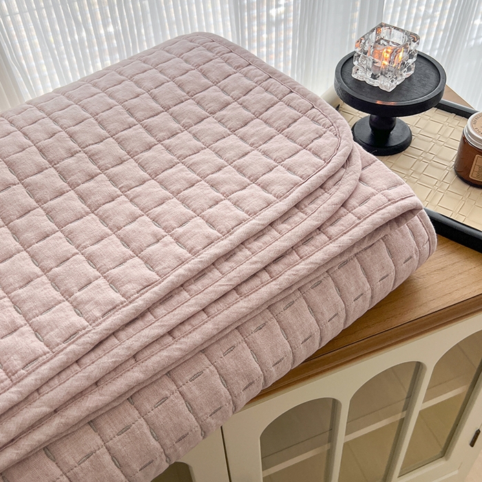 91家纺网 家纺一手货源 找家纺 沐纯家居  2025新款色织棉麻床盖 海棠粉