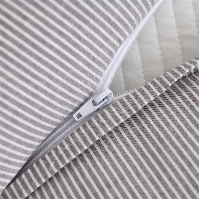 91家纺网 家纺一手货源 找家纺 织布人 2025新款荞麦枕A类纯棉条纹无印风组合牵引颈椎枕头枕芯荞麦护颈枕芯 灰色 三角35x16cm 方枕35x20cm组合枕/只