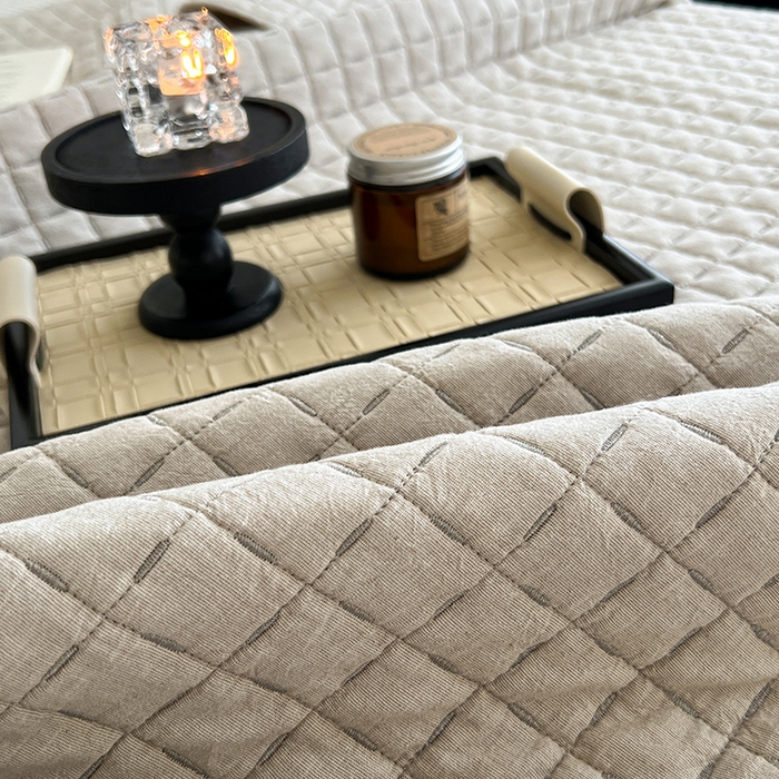 91家纺网 家纺一手货源 找家纺 沐纯家居  2025新款色织棉麻床盖 杏仁咖