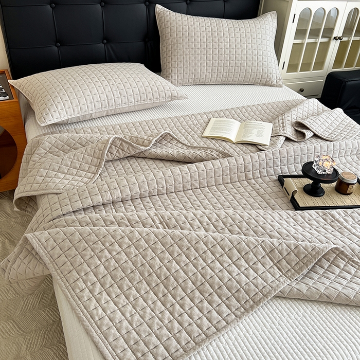 91家纺网 家纺一手货源 找家纺 沐纯家居  2025新款色织棉麻床盖 杏仁咖