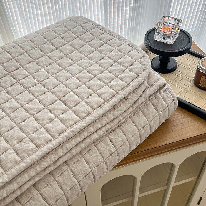 91家纺网 家纺一手货源 找家纺 沐纯家居  2025新款色织棉麻床盖 杏仁咖