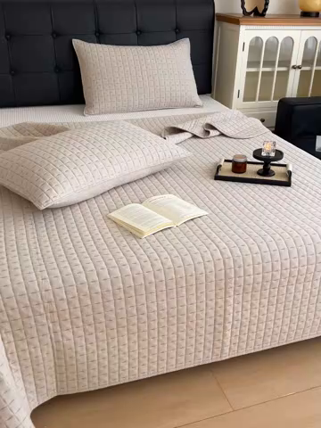 91家纺网 家纺一手货源 找家纺 沐纯家居  2025新款色织棉麻床盖 杏仁咖